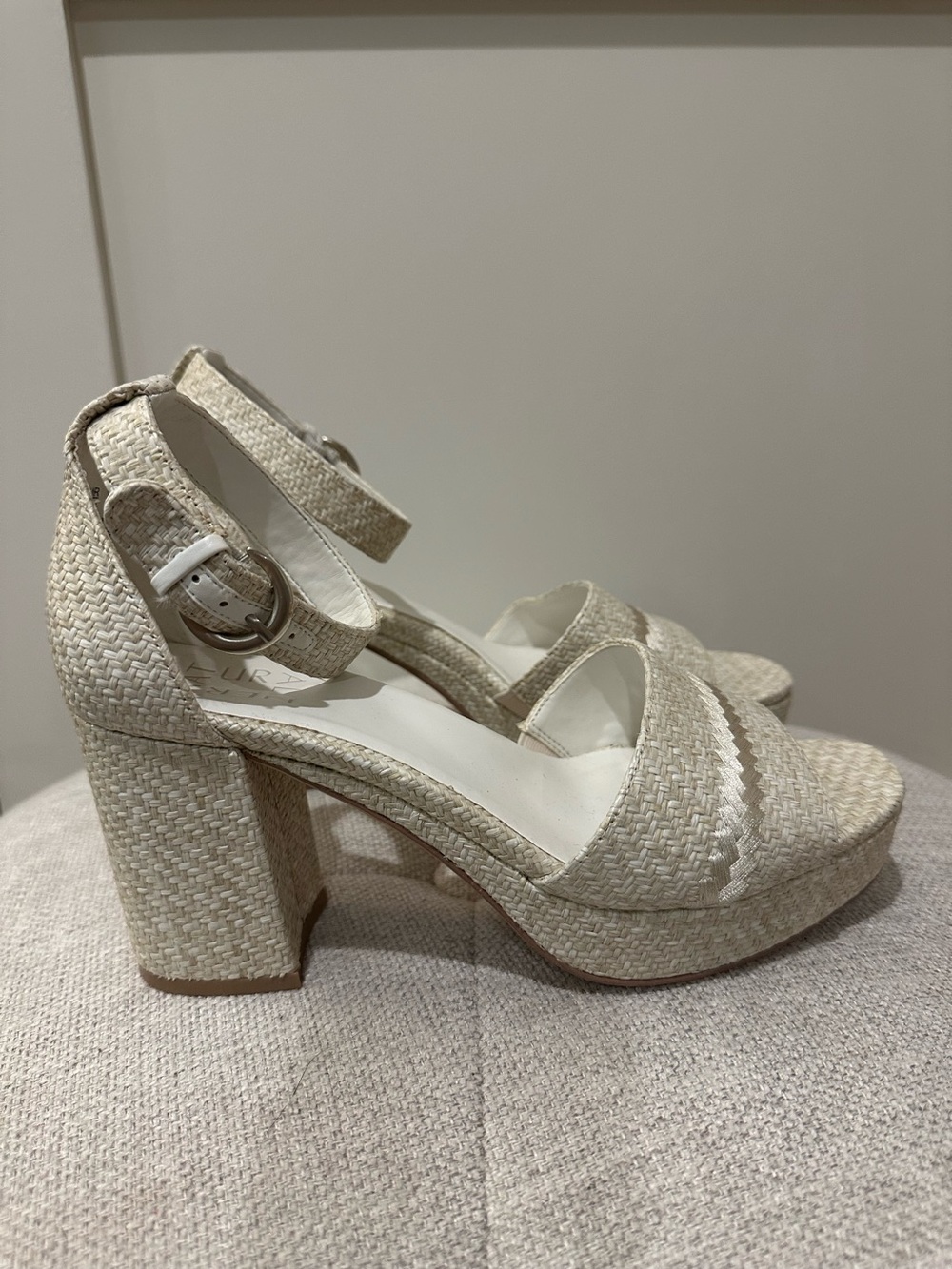 Naturalizer size 8 Wide Pearlyn 4 block heel platform dress sandals - Picture 4 of 10